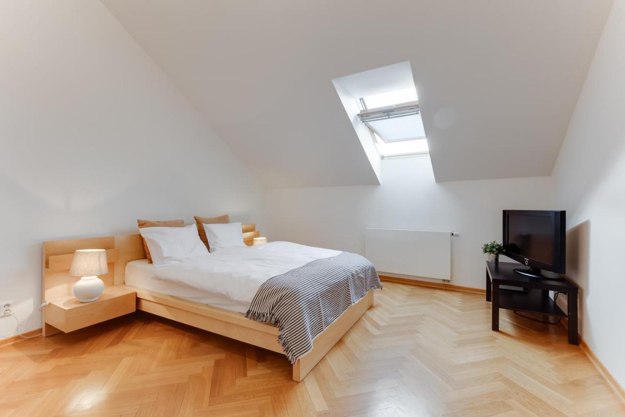 Jt'S Apartments Bilkova Str. Praha Bagian luar foto