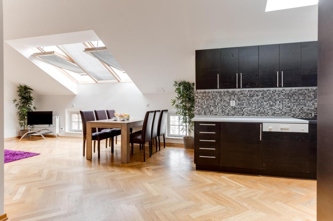 Jt'S Apartments Bilkova Str. Praha Bagian luar foto