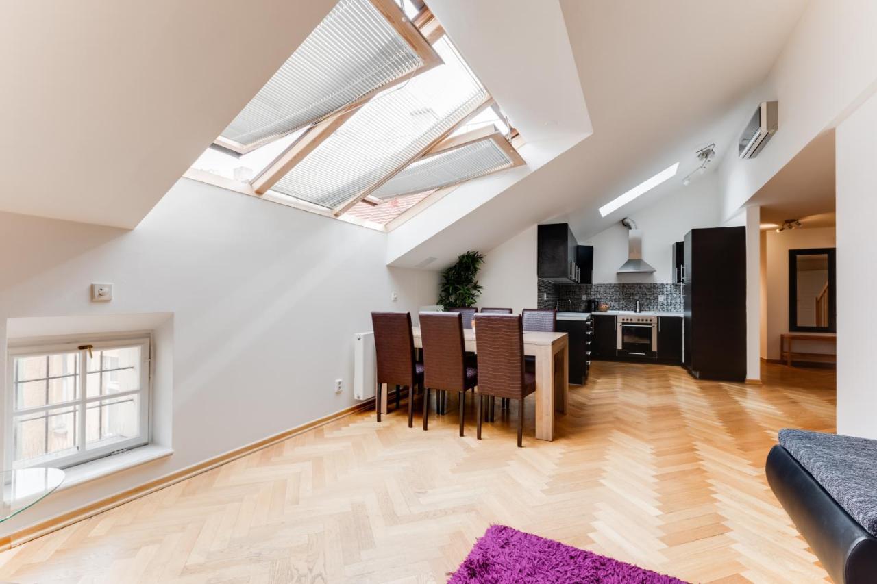 Jt'S Apartments Bilkova Str. Praha Bagian luar foto