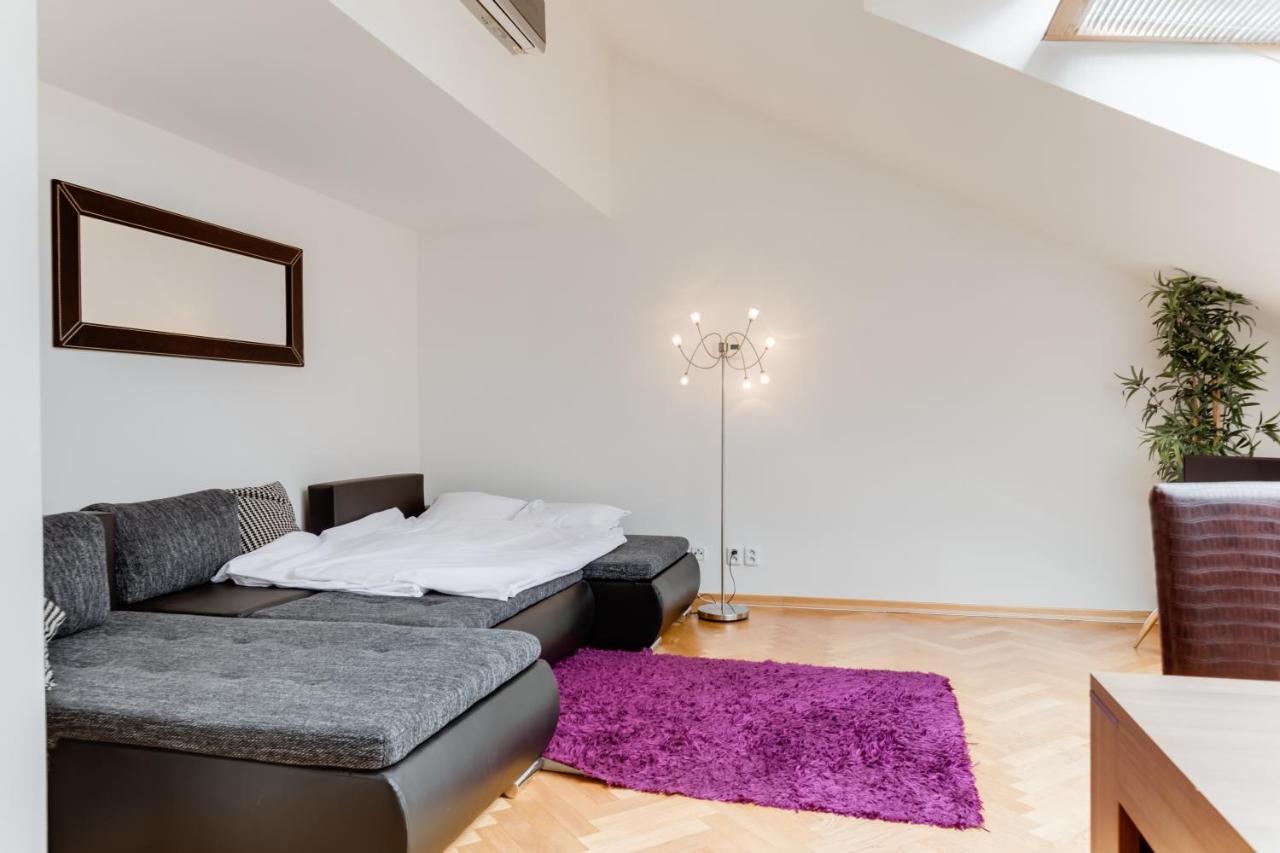Jt'S Apartments Bilkova Str. Praha Bagian luar foto