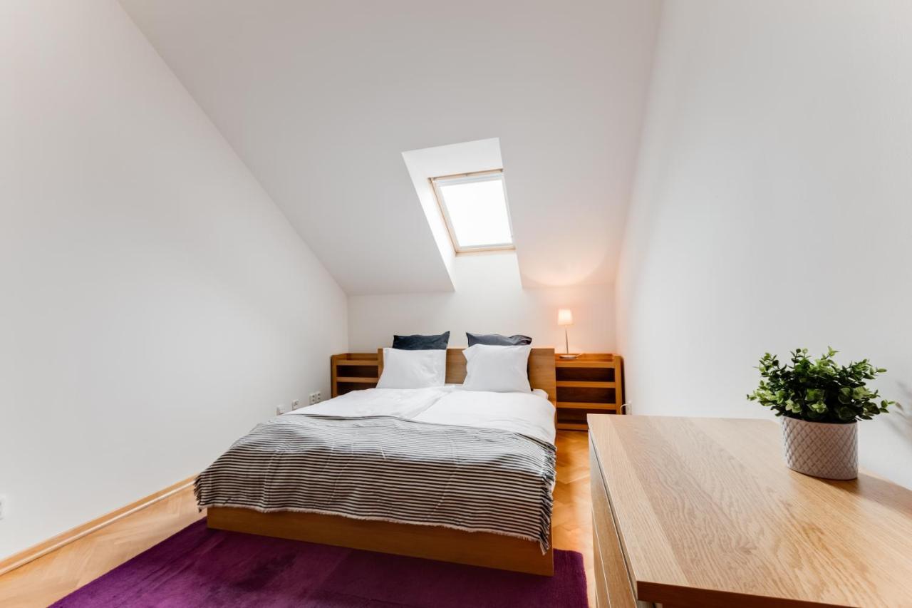 Jt'S Apartments Bilkova Str. Praha Bagian luar foto