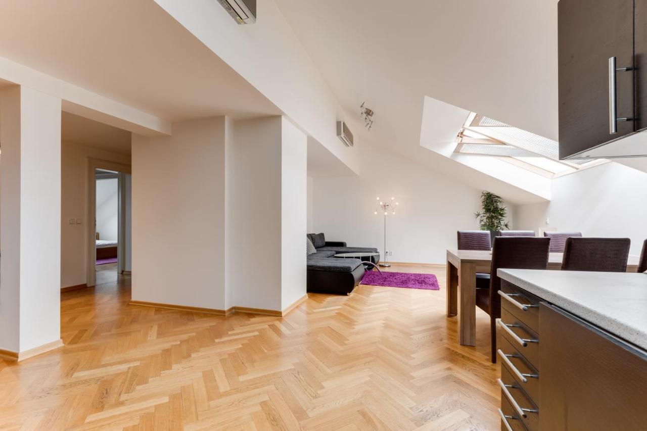 Jt'S Apartments Bilkova Str. Praha Bagian luar foto